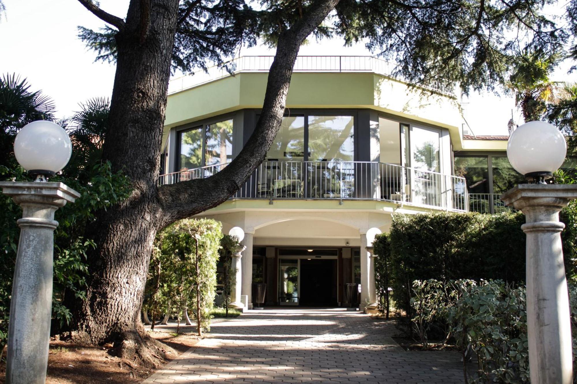 Floramare Health Resort Izola Extérieur photo